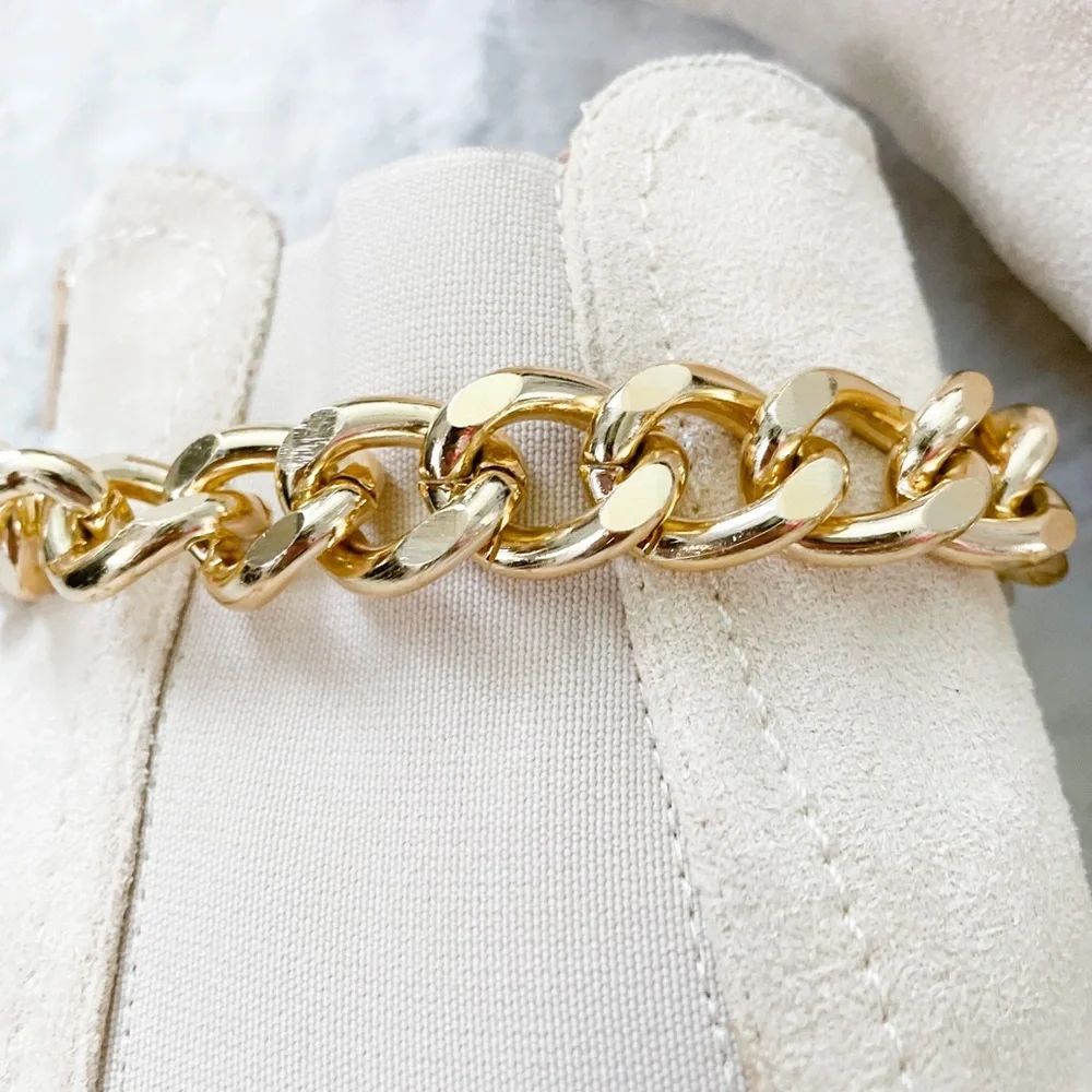 NIB- OLIVIA MILLER Chain Heel Lug Boot - Picture 11 of 16